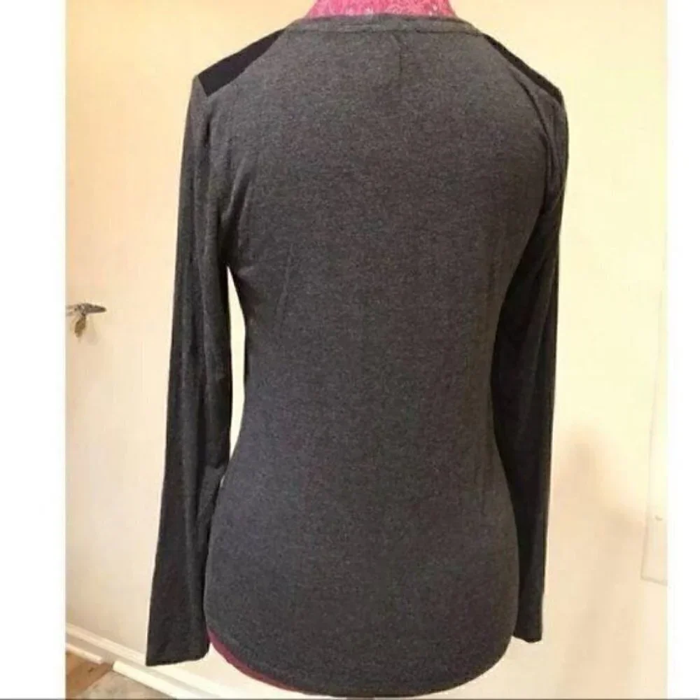 Laundry by Shelli Segal Top medium Shoulder Patch